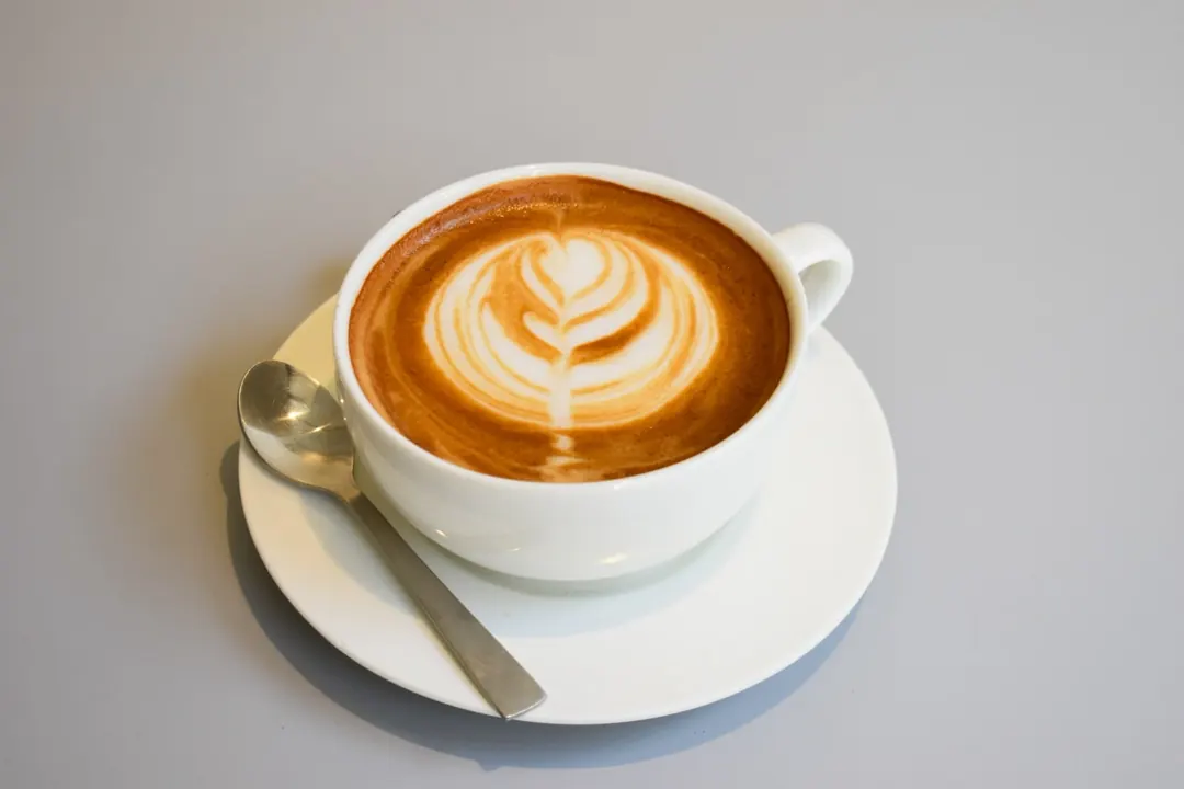 Latte art in a white cup